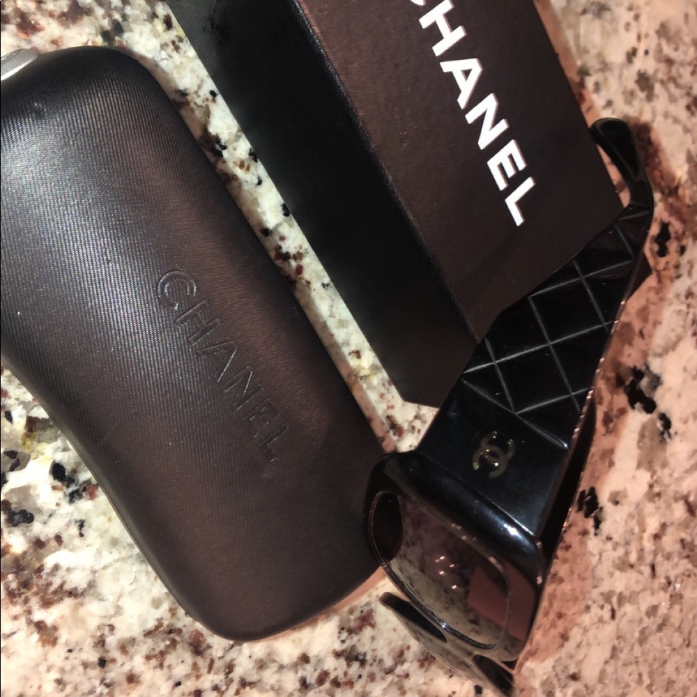 Chanel quilted oversized sunglasses